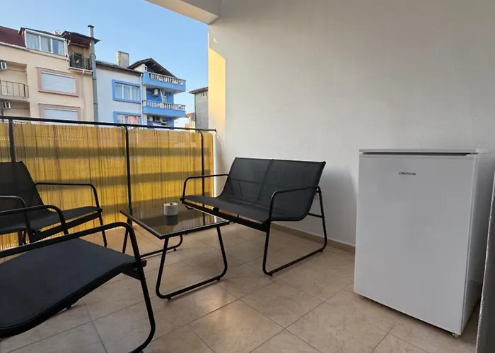 By The Sea Apartament *